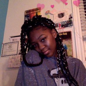 Meet your Posher, Christine